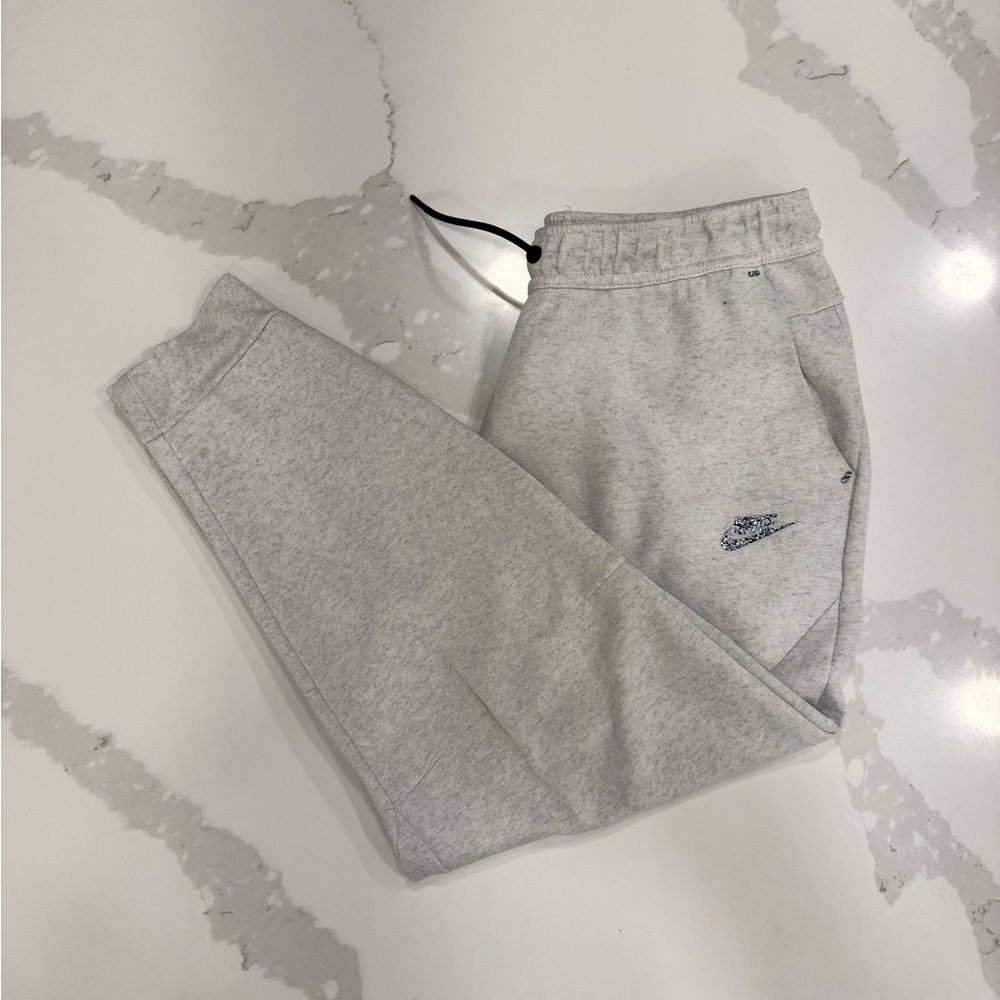 Nike Light Gray men Joggers - Picture 2 of 6